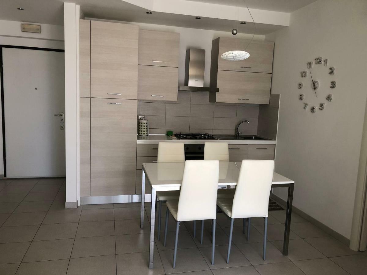Le Miromi Apartment Civitanova Marche Luaran gambar